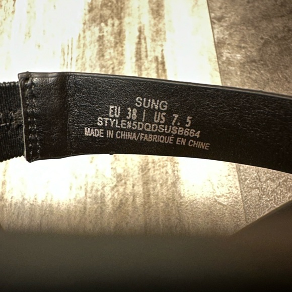 Alfred Sung Black Heels - Picture 3 of 5